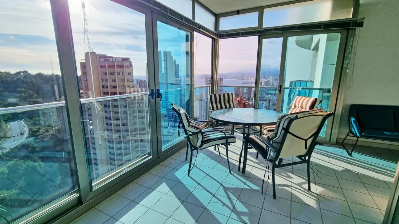 Skyline 14 Large And Sunny All-Day Balcony With Stunning Sea Views Benidorm Kültér fotó