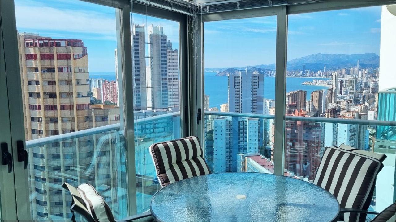 Skyline 14 Large And Sunny All-Day Balcony With Stunning Sea Views Benidorm Kültér fotó
